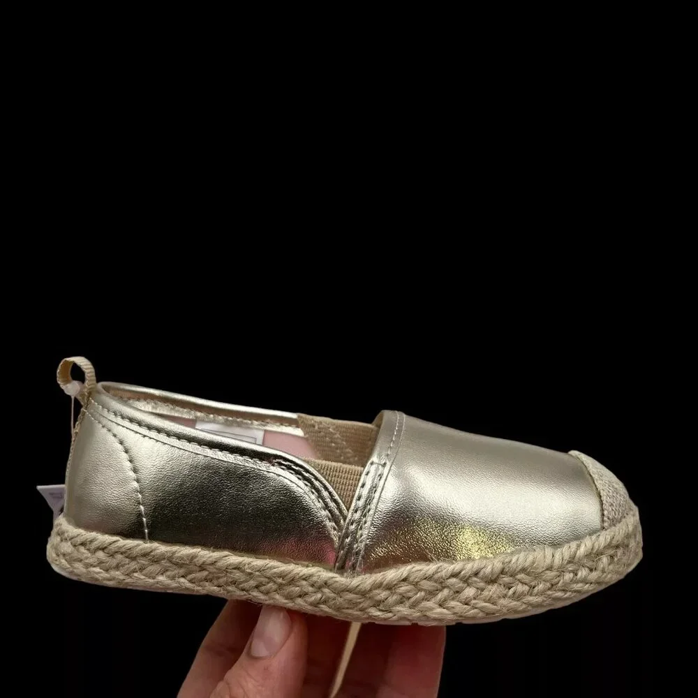 Oshkosh Toddler Girls Slip-on‎ Casual Shoes Size 7 Gold Metallic Finish